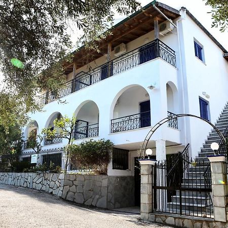 Kato Korakiana Athina Apartments מראה חיצוני תמונה