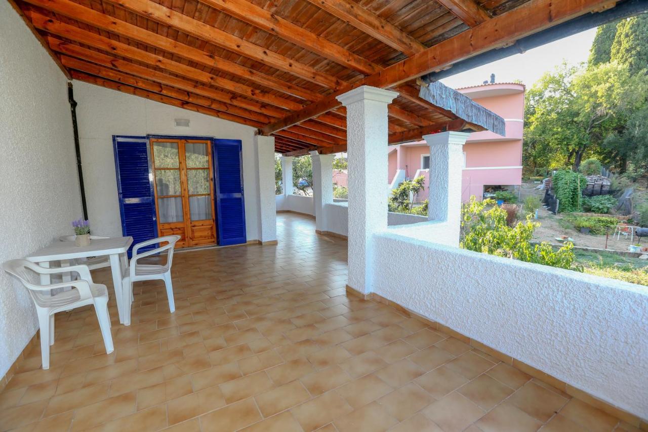 Kato Korakiana Athina Apartments מראה חיצוני תמונה
