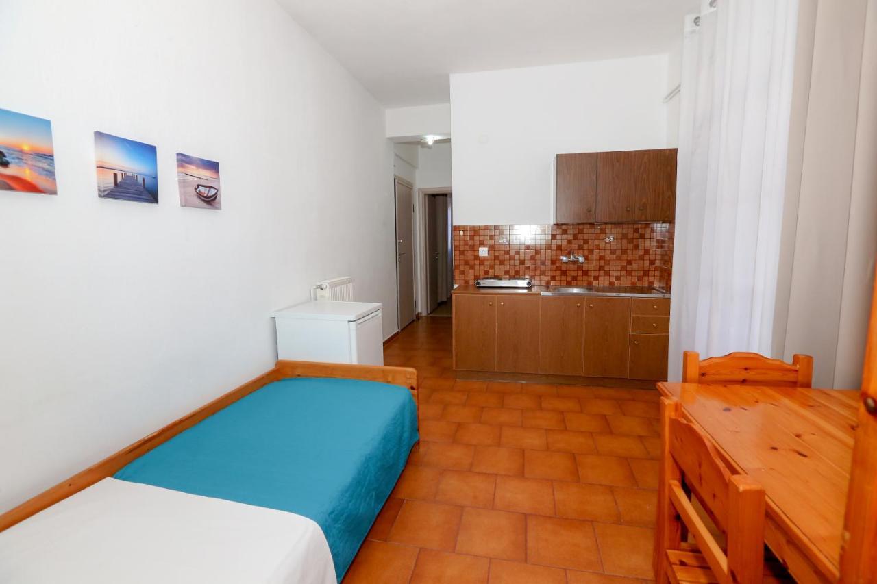 Kato Korakiana Athina Apartments מראה חיצוני תמונה